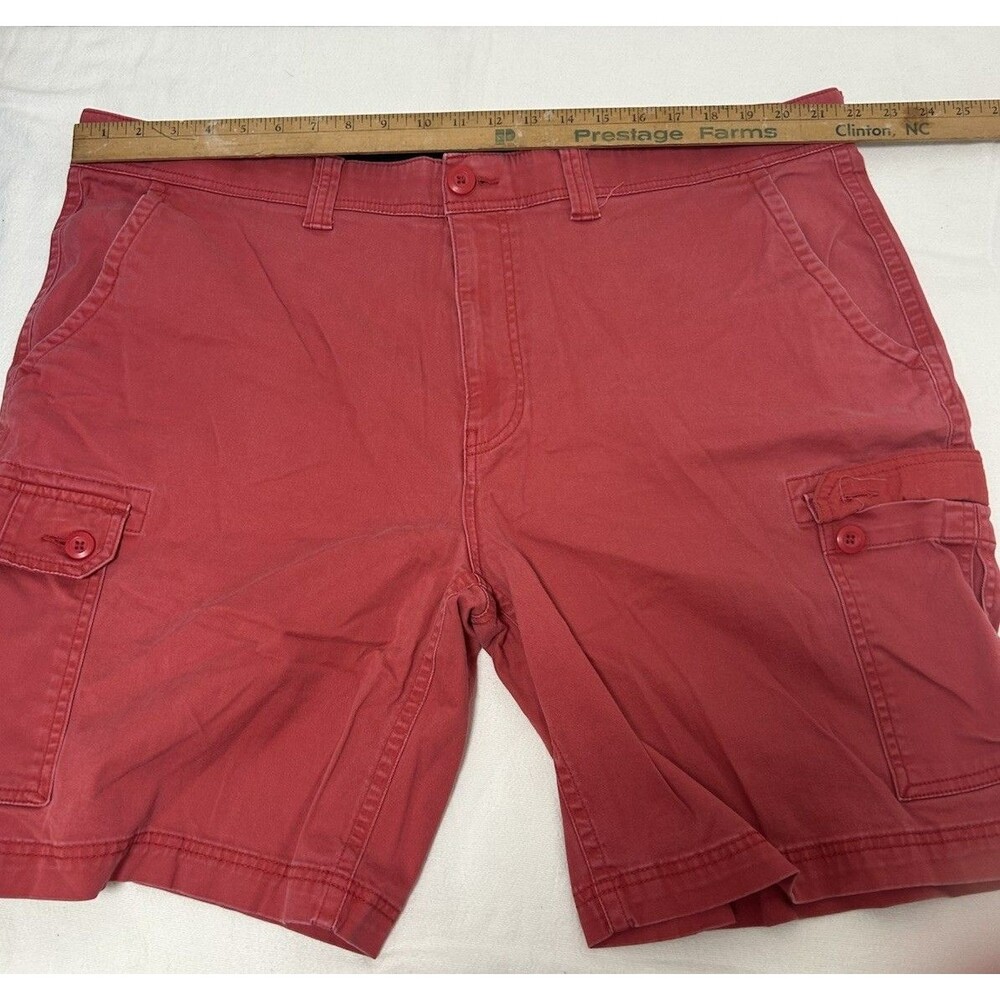 St. John's Bay Men's Cargo Shorts Red Cotton Stretch Pockets 9”Inseam size 44